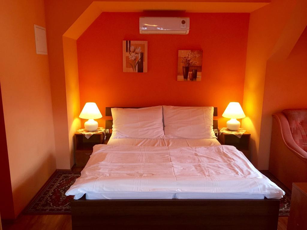Penzion U Golema Blansko Zimmer foto